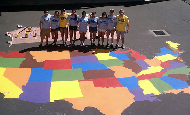 Volunteer Chalk Art of American Map